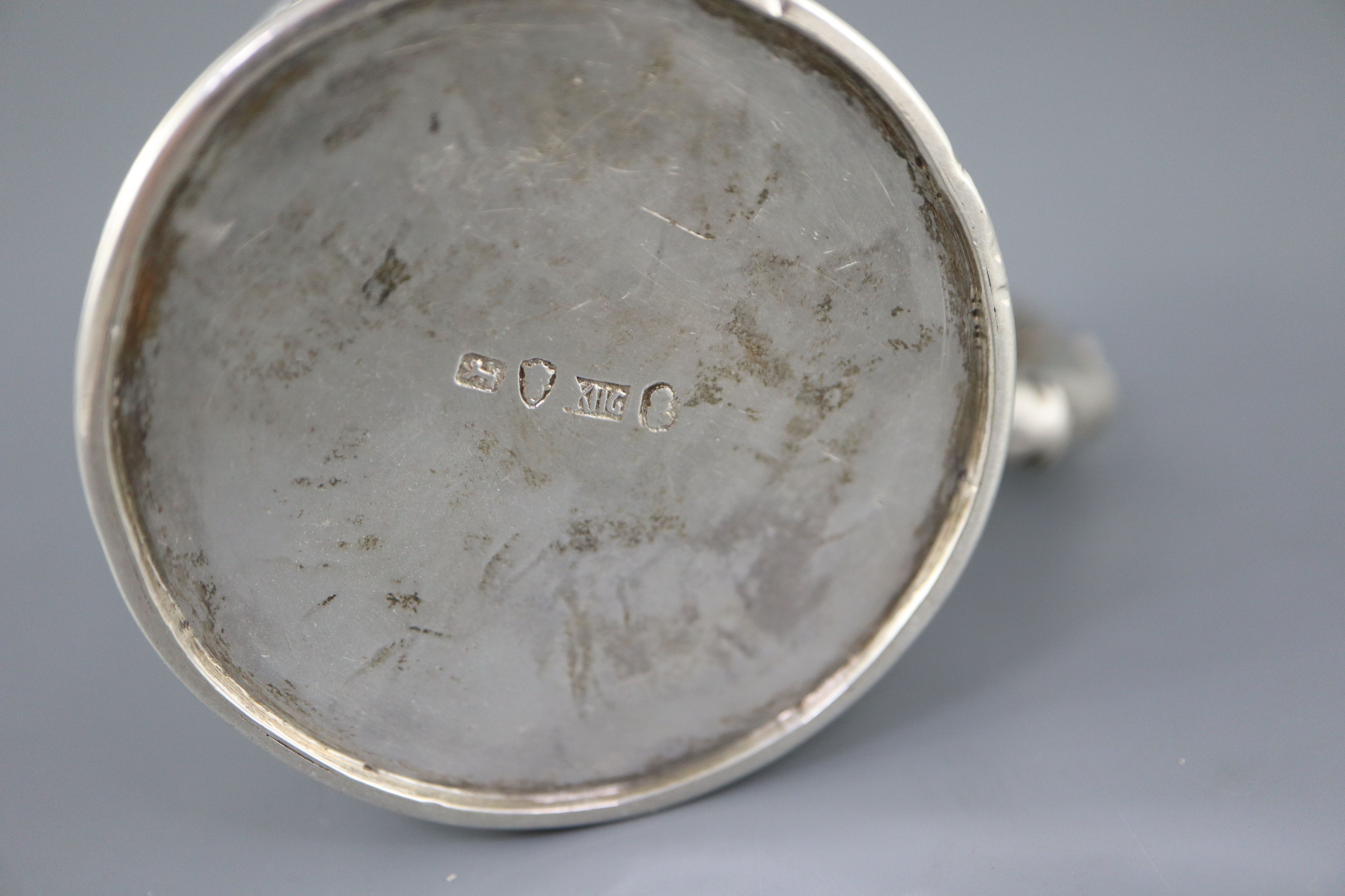 A 19th century Chinese Export silver mug, by Khecheong?,